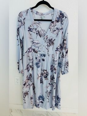 Susina Pale Blue Floral V-Neck Long Sleeve Dress